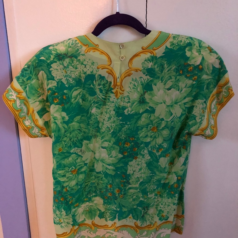 Escada Top - Picture 3 of 5